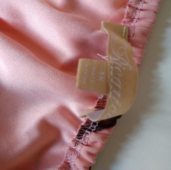 Floral Dress in Mauve - Picture 6 of 8